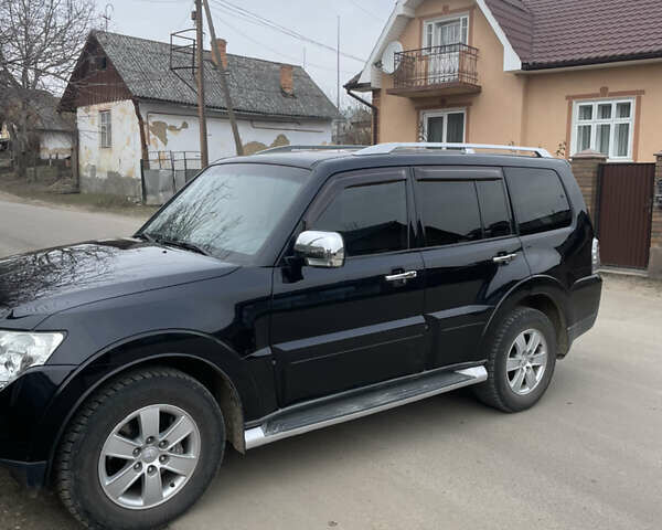 Черный Мицубиси Паджеро Вагон, объемом двигателя 3.2 л и пробегом 181 тыс. км за 14300 $, фото 1 на Automoto.ua