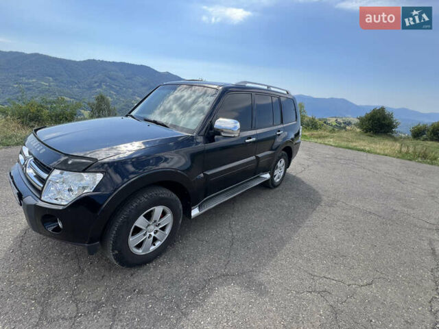 Чорний Міцубісі Паджеро Вагон, об'ємом двигуна 2.97 л та пробігом 310 тис. км за 13600 $, фото 3 на Automoto.ua