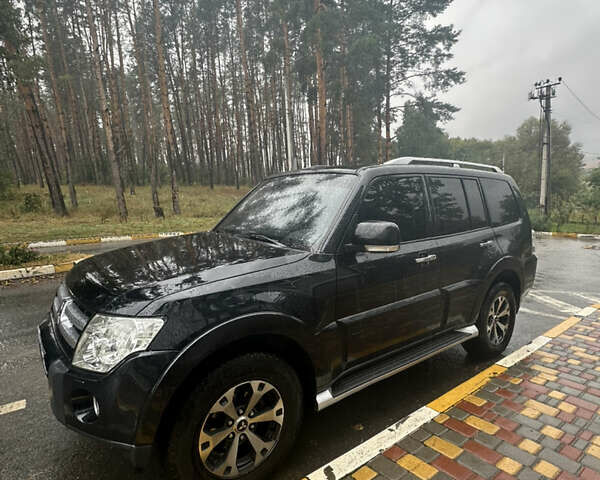 Чорний Міцубісі Паджеро Вагон, об'ємом двигуна 2.97 л та пробігом 240 тис. км за 11000 $, фото 4 на Automoto.ua