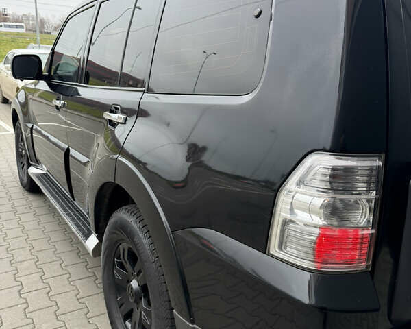 Черный Мицубиси Паджеро Вагон, объемом двигателя 2.97 л и пробегом 218 тыс. км за 11499 $, фото 11 на Automoto.ua