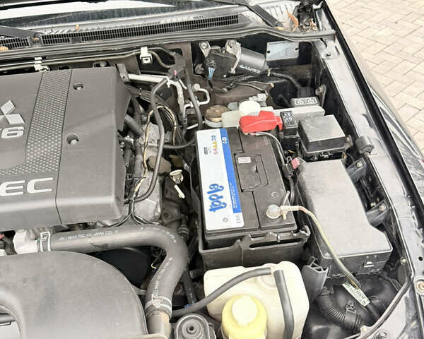 Черный Мицубиси Паджеро Вагон, объемом двигателя 3.83 л и пробегом 218 тыс. км за 10700 $, фото 33 на Automoto.ua