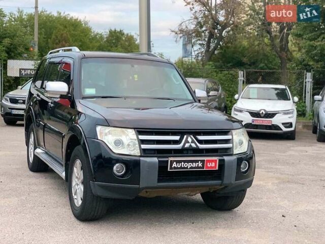 Черный Мицубиси Паджеро Вагон, объемом двигателя 3 л и пробегом 232 тыс. км за 11390 $, фото 2 на Automoto.ua