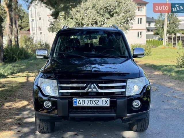 Чорний Міцубісі Паджеро Вагон, об'ємом двигуна 3 л та пробігом 235 тис. км за 10700 $, фото 1 на Automoto.ua