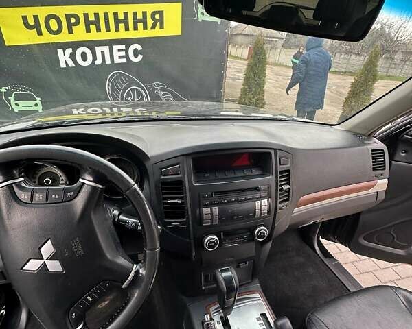 Чорний Міцубісі Паджеро Вагон, об'ємом двигуна 2.97 л та пробігом 188 тис. км за 9200 $, фото 9 на Automoto.ua