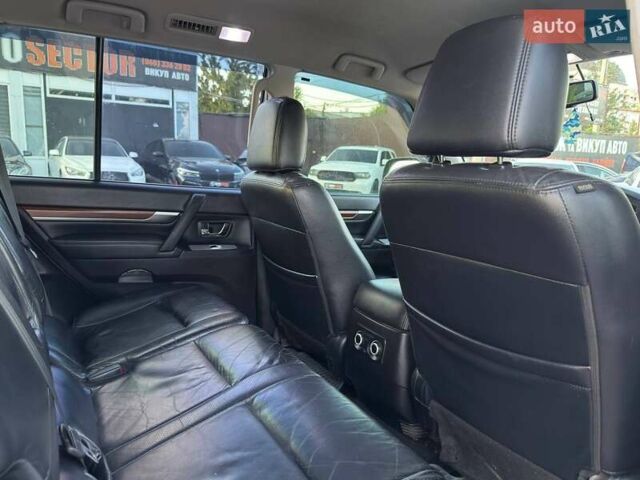 Чорний Міцубісі Паджеро Вагон, об'ємом двигуна 2.97 л та пробігом 179 тис. км за 12500 $, фото 16 на Automoto.ua