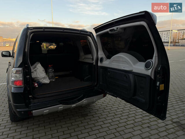 Черный Мицубиси Паджеро Вагон, объемом двигателя 3.2 л и пробегом 328 тыс. км за 13000 $, фото 33 на Automoto.ua