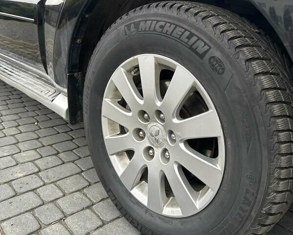 Чорний Міцубісі Паджеро Вагон, об'ємом двигуна 3.2 л та пробігом 320 тис. км за 12500 $, фото 15 на Automoto.ua