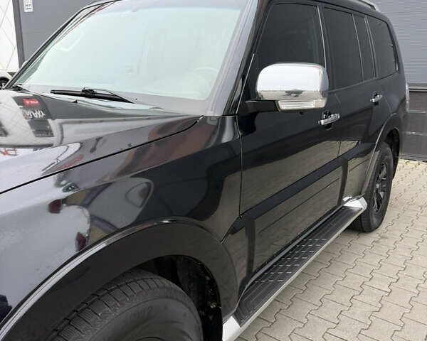 Черный Мицубиси Паджеро Вагон, объемом двигателя 2.97 л и пробегом 218 тыс. км за 11499 $, фото 7 на Automoto.ua