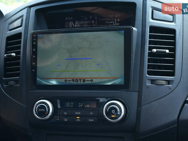 Чорний Міцубісі Паджеро Вагон, об'ємом двигуна 2.97 л та пробігом 310 тис. км за 13600 $, фото 13 на Automoto.ua