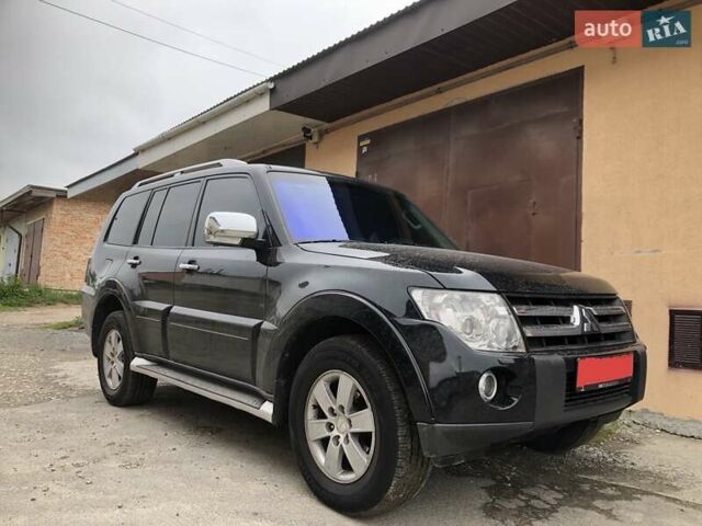 Чорний Міцубісі Паджеро Вагон, об'ємом двигуна 3 л та пробігом 177 тис. км за 14500 $, фото 14 на Automoto.ua