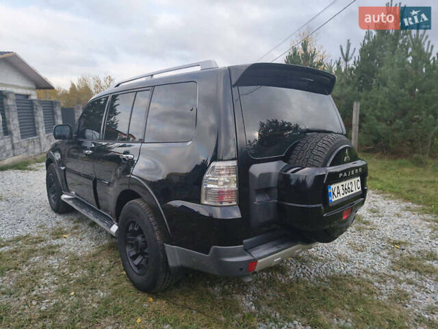 Чорний Міцубісі Паджеро Вагон, об'ємом двигуна 3 л та пробігом 222 тис. км за 11700 $, фото 6 на Automoto.ua