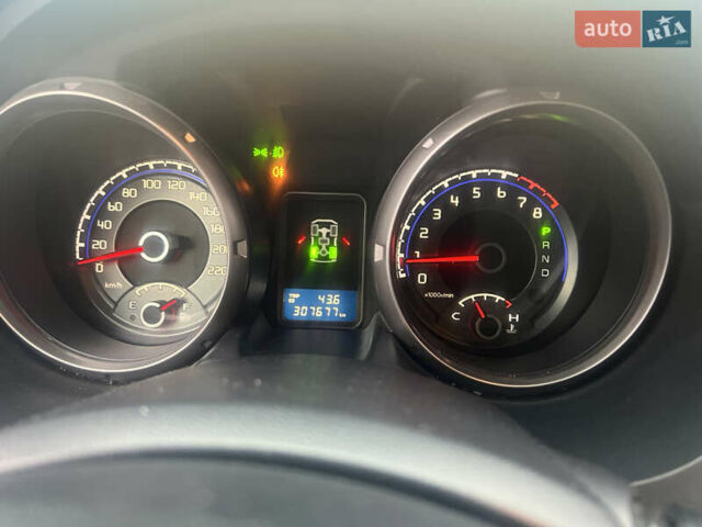 Черный Мицубиси Паджеро Вагон, объемом двигателя 3.8 л и пробегом 33 тыс. км за 12500 $, фото 19 на Automoto.ua