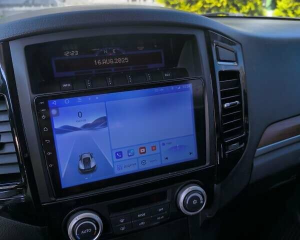 Черный Мицубиси Паджеро Вагон, объемом двигателя 2.97 л и пробегом 241 тыс. км за 15500 $, фото 7 на Automoto.ua