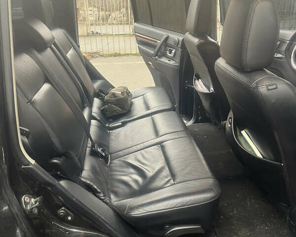 Черный Мицубиси Паджеро Вагон, объемом двигателя 3.8 л и пробегом 33 тыс. км за 12500 $, фото 12 на Automoto.ua