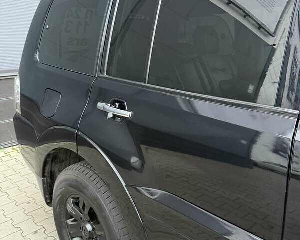 Черный Мицубиси Паджеро Вагон, объемом двигателя 2.97 л и пробегом 218 тыс. км за 11499 $, фото 29 на Automoto.ua