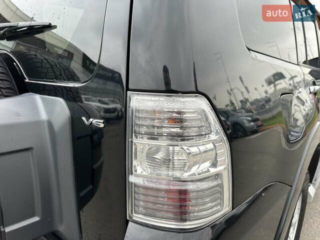 Черный Мицубиси Паджеро Вагон, объемом двигателя 2.97 л и пробегом 218 тыс. км за 11950 $, фото 13 на Automoto.ua