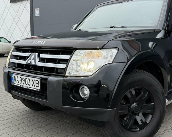 Черный Мицубиси Паджеро Вагон, объемом двигателя 2.97 л и пробегом 218 тыс. км за 11499 $, фото 36 на Automoto.ua