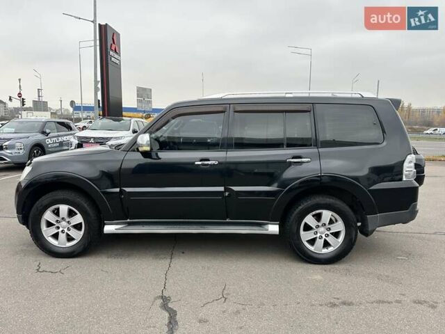 Черный Мицубиси Паджеро Вагон, объемом двигателя 2.97 л и пробегом 218 тыс. км за 11950 $, фото 4 на Automoto.ua