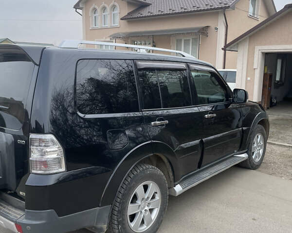 Черный Мицубиси Паджеро Вагон, объемом двигателя 3.2 л и пробегом 181 тыс. км за 14300 $, фото 3 на Automoto.ua