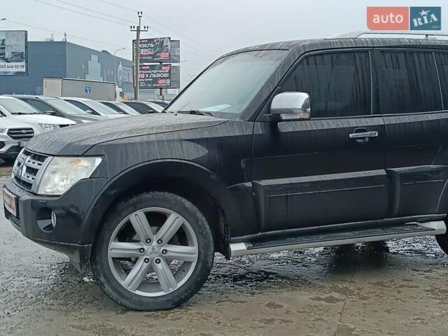 Черный Мицубиси Паджеро Вагон, объемом двигателя 3 л и пробегом 280 тыс. км за 12590 $, фото 5 на Automoto.ua