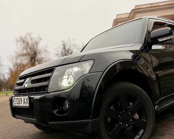 Черный Мицубиси Паджеро Вагон, объемом двигателя 3.83 л и пробегом 218 тыс. км за 10700 $, фото 57 на Automoto.ua