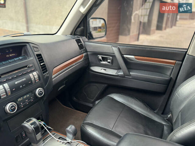Міцубісі Паджеро Вагон 2008 у Івано-Франківську на Automoto.ua Чорний Міцубісі Паджеро Вагон, об'ємом двигуна 2.97 л та пробігом 195 тис. км за 11900 $, фото 20 на Automoto.ua