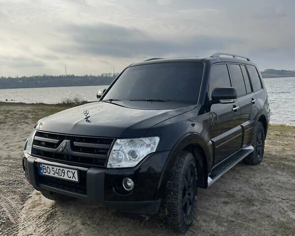 Черный Мицубиси Паджеро Вагон, объемом двигателя 3.2 л и пробегом 281 тыс. км за 10450 $, фото 4 на Automoto.ua