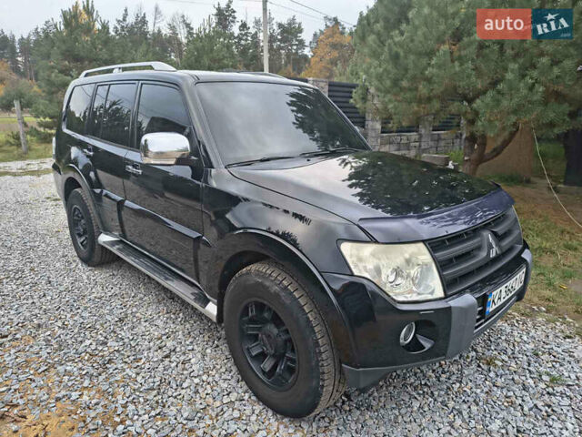 Чорний Міцубісі Паджеро Вагон, об'ємом двигуна 3 л та пробігом 222 тис. км за 11700 $, фото 3 на Automoto.ua
