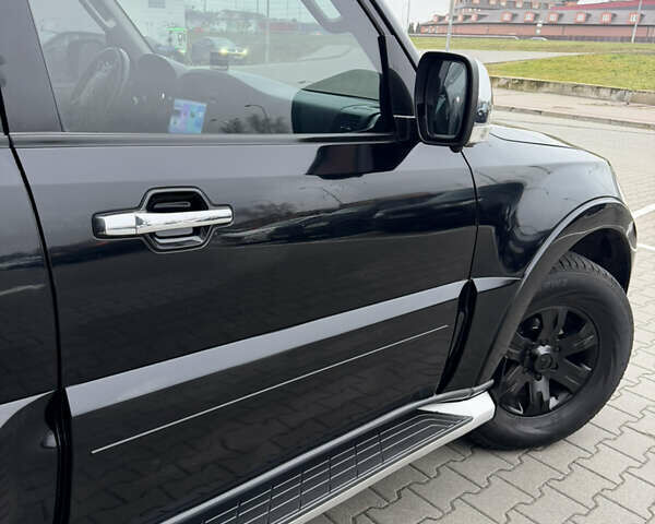 Черный Мицубиси Паджеро Вагон, объемом двигателя 2.97 л и пробегом 218 тыс. км за 11499 $, фото 28 на Automoto.ua