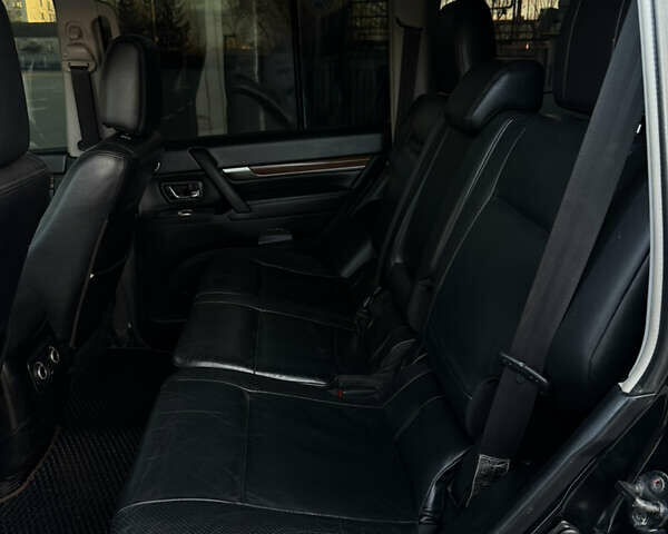 Черный Мицубиси Паджеро Вагон, объемом двигателя 3.2 л и пробегом 328 тыс. км за 13000 $, фото 27 на Automoto.ua