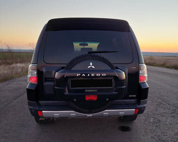 Чорний Міцубісі Паджеро Вагон, об'ємом двигуна 2.97 л та пробігом 286 тис. км за 9400 $, фото 2 на Automoto.ua