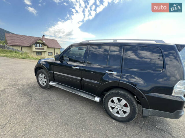 Чорний Міцубісі Паджеро Вагон, об'ємом двигуна 2.97 л та пробігом 310 тис. км за 13600 $, фото 7 на Automoto.ua