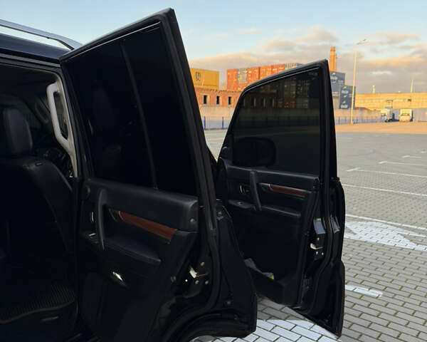 Черный Мицубиси Паджеро Вагон, объемом двигателя 3.2 л и пробегом 328 тыс. км за 13000 $, фото 28 на Automoto.ua