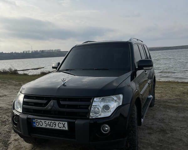 Черный Мицубиси Паджеро Вагон, объемом двигателя 3.2 л и пробегом 281 тыс. км за 10450 $, фото 3 на Automoto.ua