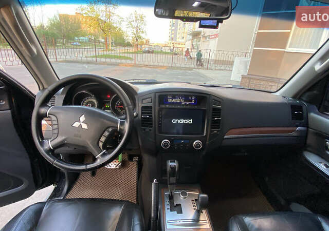 Черный Мицубиси Паджеро Вагон, объемом двигателя 2.97 л и пробегом 248 тыс. км за 11700 $, фото 7 на Automoto.ua