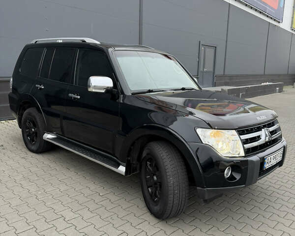 Черный Мицубиси Паджеро Вагон, объемом двигателя 2.97 л и пробегом 218 тыс. км за 11499 $, фото 27 на Automoto.ua