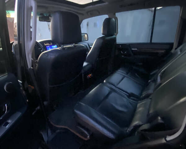 Черный Мицубиси Паджеро Вагон, объемом двигателя 3.2 л и пробегом 327 тыс. км за 10700 $, фото 9 на Automoto.ua