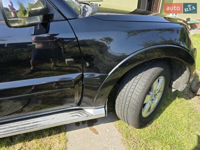 Міцубісі Паджеро Вагон 2008 у Києві на Automoto.ua Чорний Міцубісі Паджеро Вагон, об'ємом двигуна 3 л та пробігом 312 тис. км за 9500 $, фото 21 на Automoto.ua