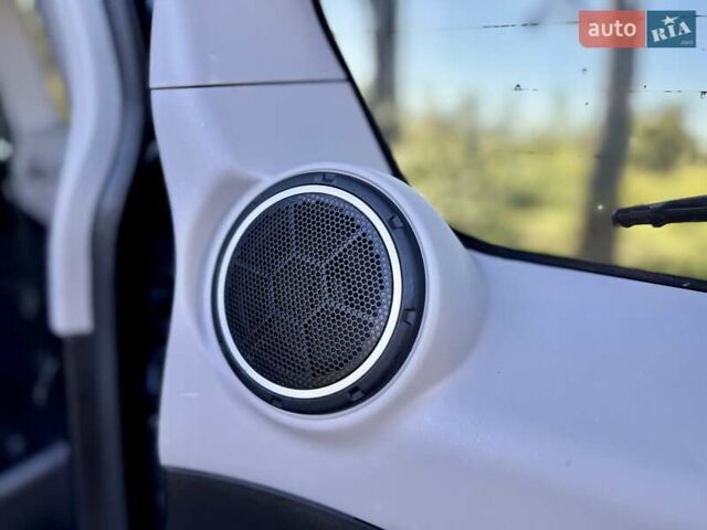 Черный Мицубиси Паджеро Вагон, объемом двигателя 2.97 л и пробегом 235 тыс. км за 10700 $, фото 11 на Automoto.ua