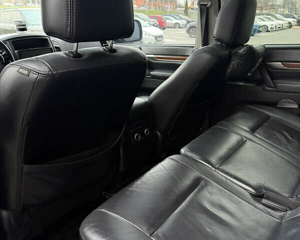 Черный Мицубиси Паджеро Вагон, объемом двигателя 2.97 л и пробегом 218 тыс. км за 11499 $, фото 79 на Automoto.ua