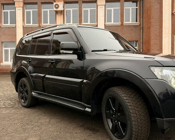 Черный Мицубиси Паджеро Вагон, объемом двигателя 3.83 л и пробегом 218 тыс. км за 10700 $, фото 68 на Automoto.ua