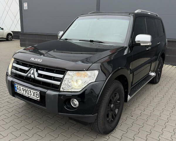Черный Мицубиси Паджеро Вагон, объемом двигателя 2.97 л и пробегом 218 тыс. км за 11499 $, фото 5 на Automoto.ua
