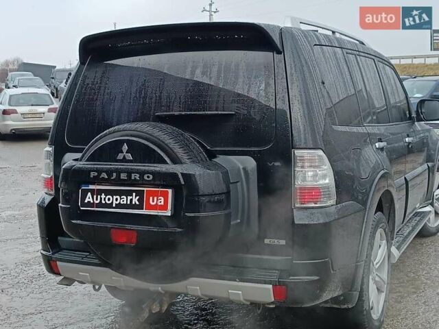 Черный Мицубиси Паджеро Вагон, объемом двигателя 3 л и пробегом 280 тыс. км за 12590 $, фото 10 на Automoto.ua