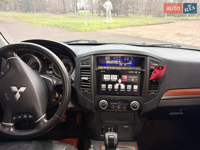 Черный Мицубиси Паджеро Вагон, объемом двигателя 3.83 л и пробегом 218 тыс. км за 10700 $, фото 22 на Automoto.ua