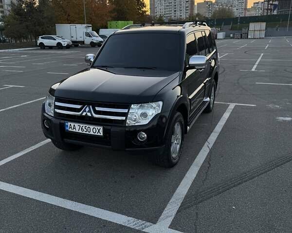 Черный Мицубиси Паджеро Вагон, объемом двигателя 2.97 л и пробегом 325 тыс. км за 11500 $, фото 2 на Automoto.ua