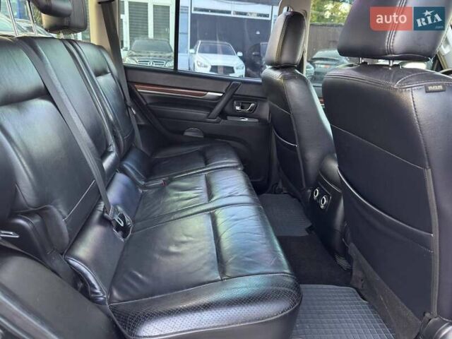 Чорний Міцубісі Паджеро Вагон, об'ємом двигуна 2.97 л та пробігом 179 тис. км за 12500 $, фото 15 на Automoto.ua