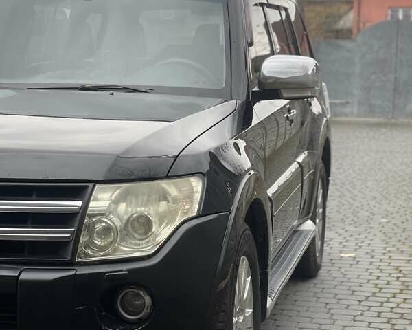 Чорний Міцубісі Паджеро Вагон, об'ємом двигуна 3.2 л та пробігом 320 тис. км за 12500 $, фото 3 на Automoto.ua