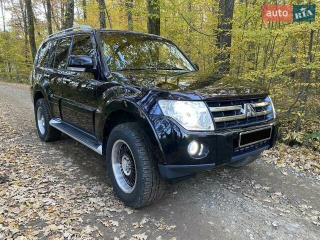 Черный Мицубиси Паджеро Вагон, объемом двигателя 3.2 л и пробегом 242 тыс. км за 17000 $, фото 44 на Automoto.ua