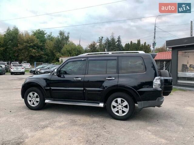 Черный Мицубиси Паджеро Вагон, объемом двигателя 3 л и пробегом 232 тыс. км за 11390 $, фото 7 на Automoto.ua