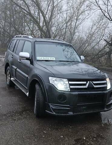 Черный Мицубиси Паджеро Вагон, объемом двигателя 3.2 л и пробегом 300 тыс. км за 10500 $, фото 3 на Automoto.ua